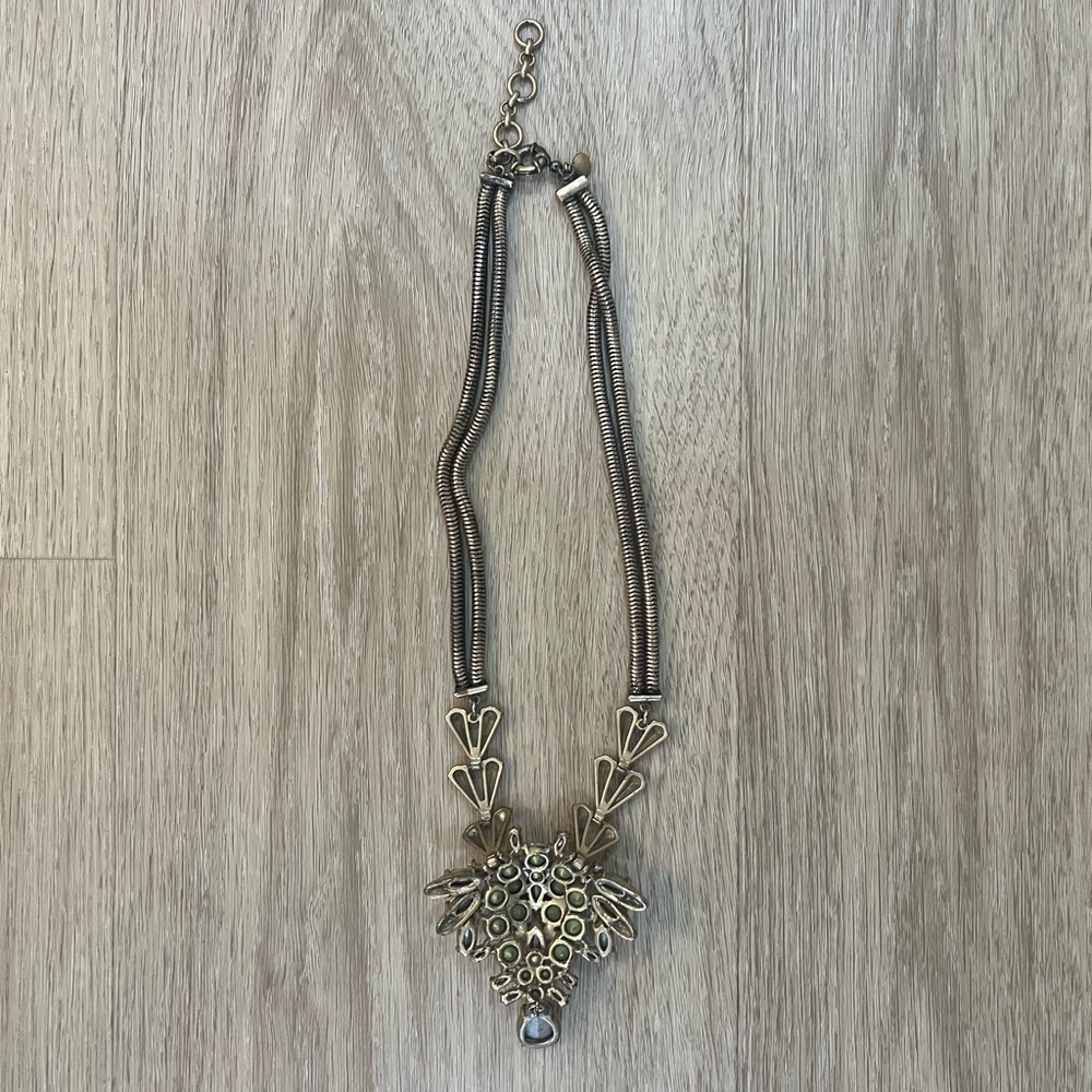 J.Crew Faceted Crystal Chevron Link Statement Necklace 17.5” - Picture 4 of 4